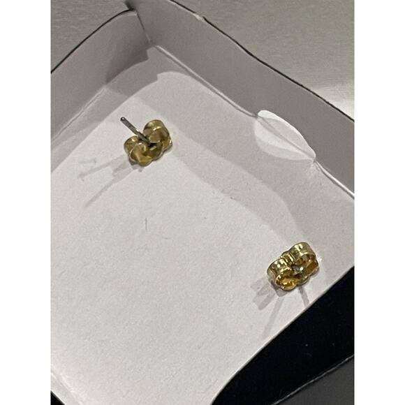 Vintage Lovely Pink Square Studs - Picture 4 of 5